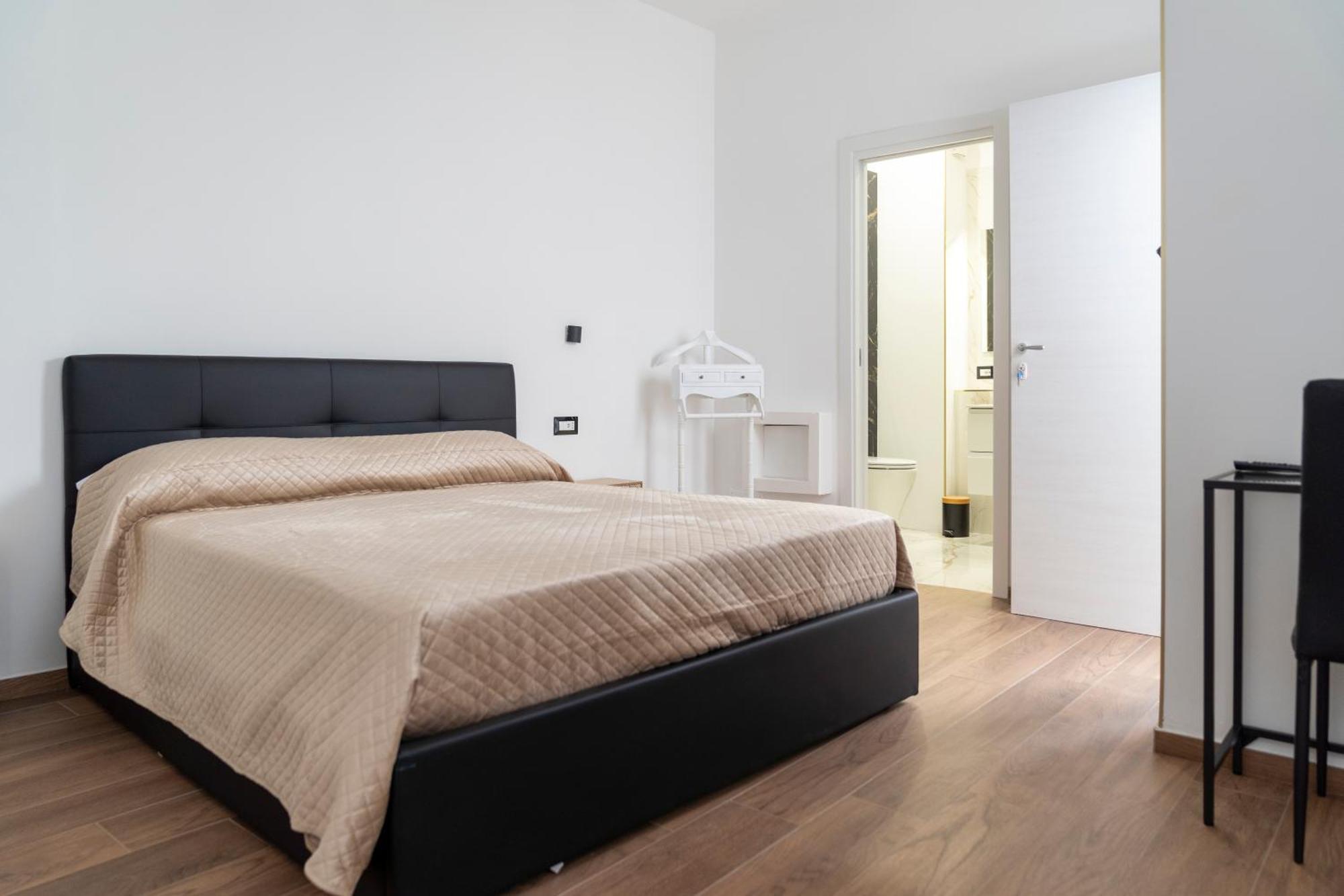 La Corte Guest House Bari Exterior photo