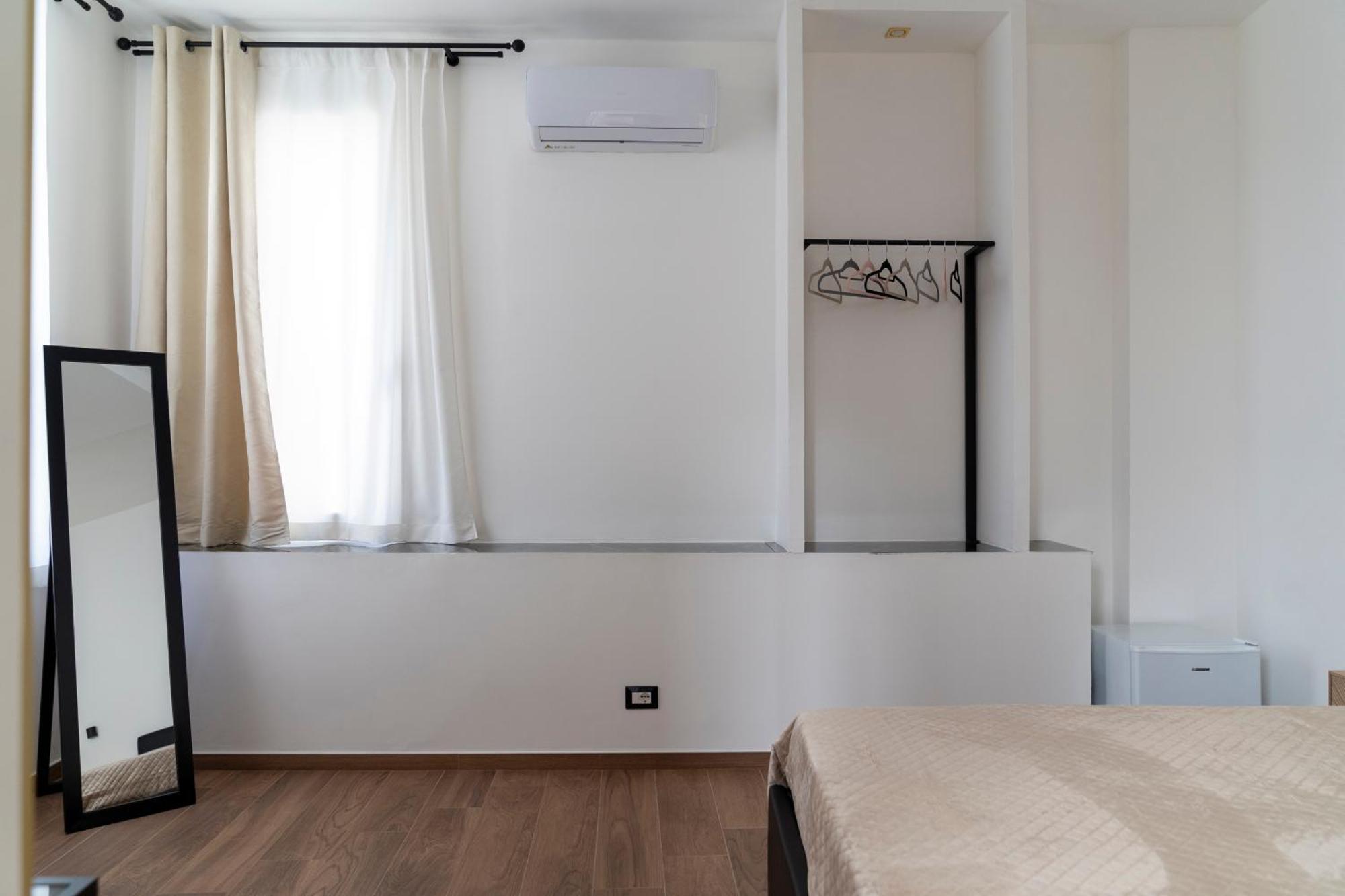 La Corte Guest House Bari Exterior photo